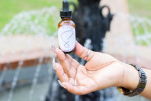 Load image into Gallery viewer, uNiq Glow (Vitamin C Glow Serum) - Shi'uNiq